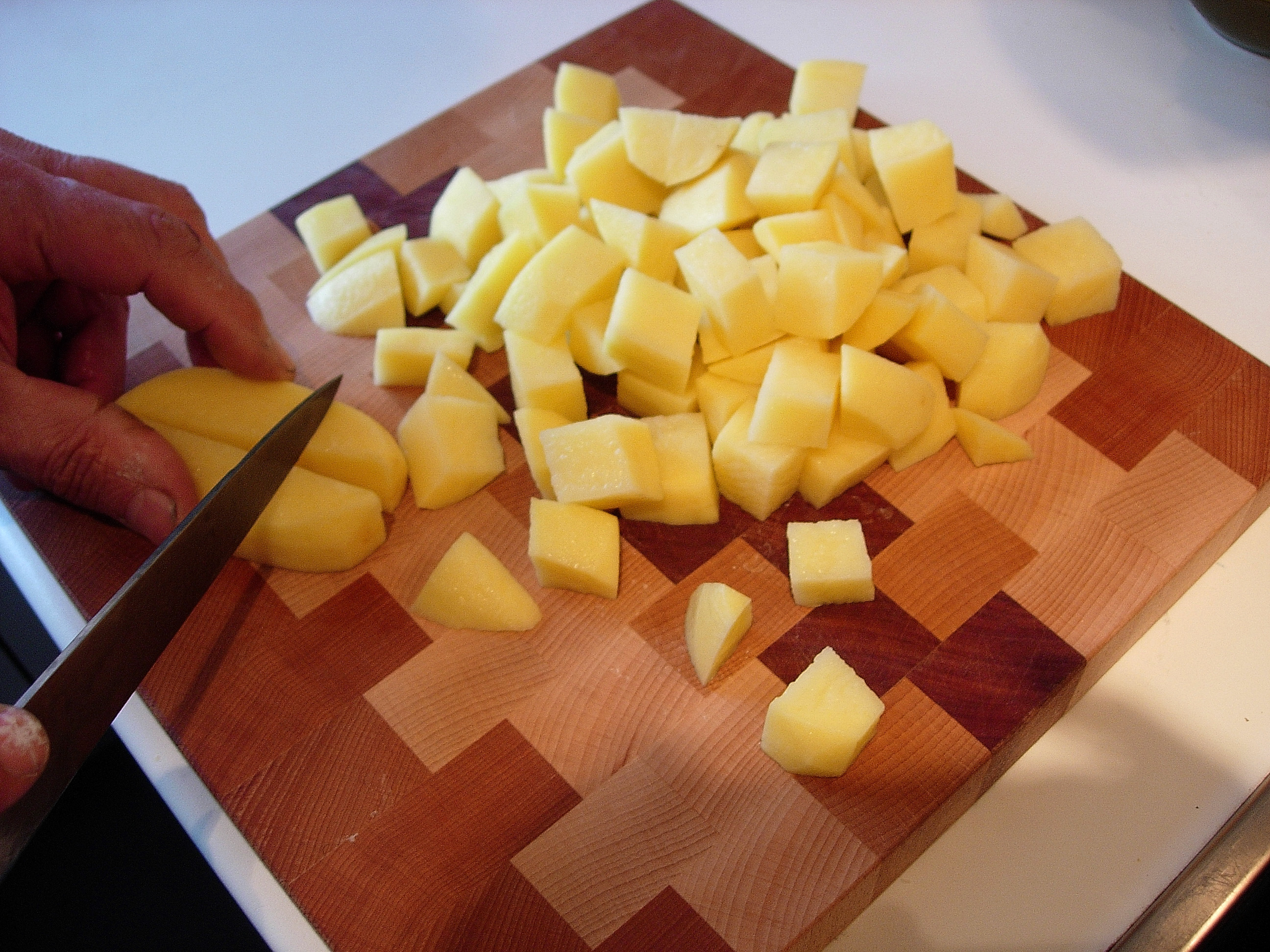 La Montaña Patatas Fritas – Frutos secos y snacks Cómo cortar patatas en  función de su uso culinario - La Montaña Patatas Fritas - Frutos secos y  snacks
